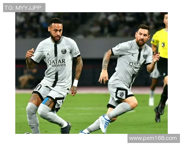 穆里尔奥：从默默无闻到足球场上的闪耀之星，成就与挑战并肩而行